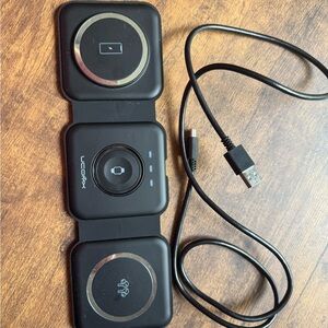 Black Ucomx Wireless Charging Station